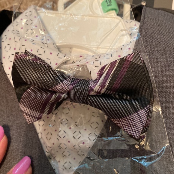 Boys 4 piece set - Picture 2 of 3